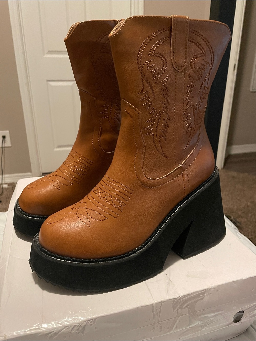 Women’s Tan Western Platform Boots